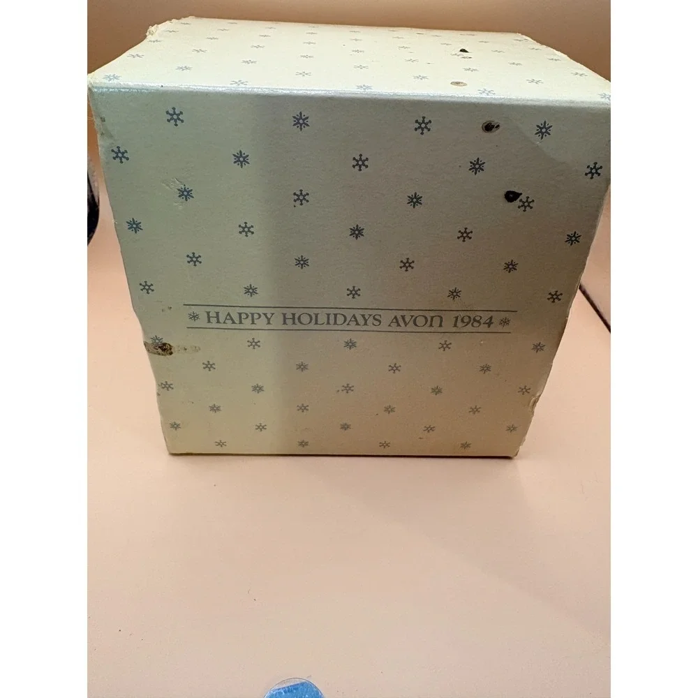 Avon - Happy Holidays 1984 Votive Candle Holder with Snowflakes NIB